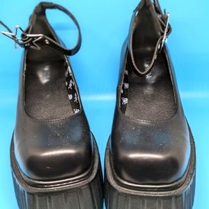 DND CHUNKY PLATFORM CREEPER SHOES